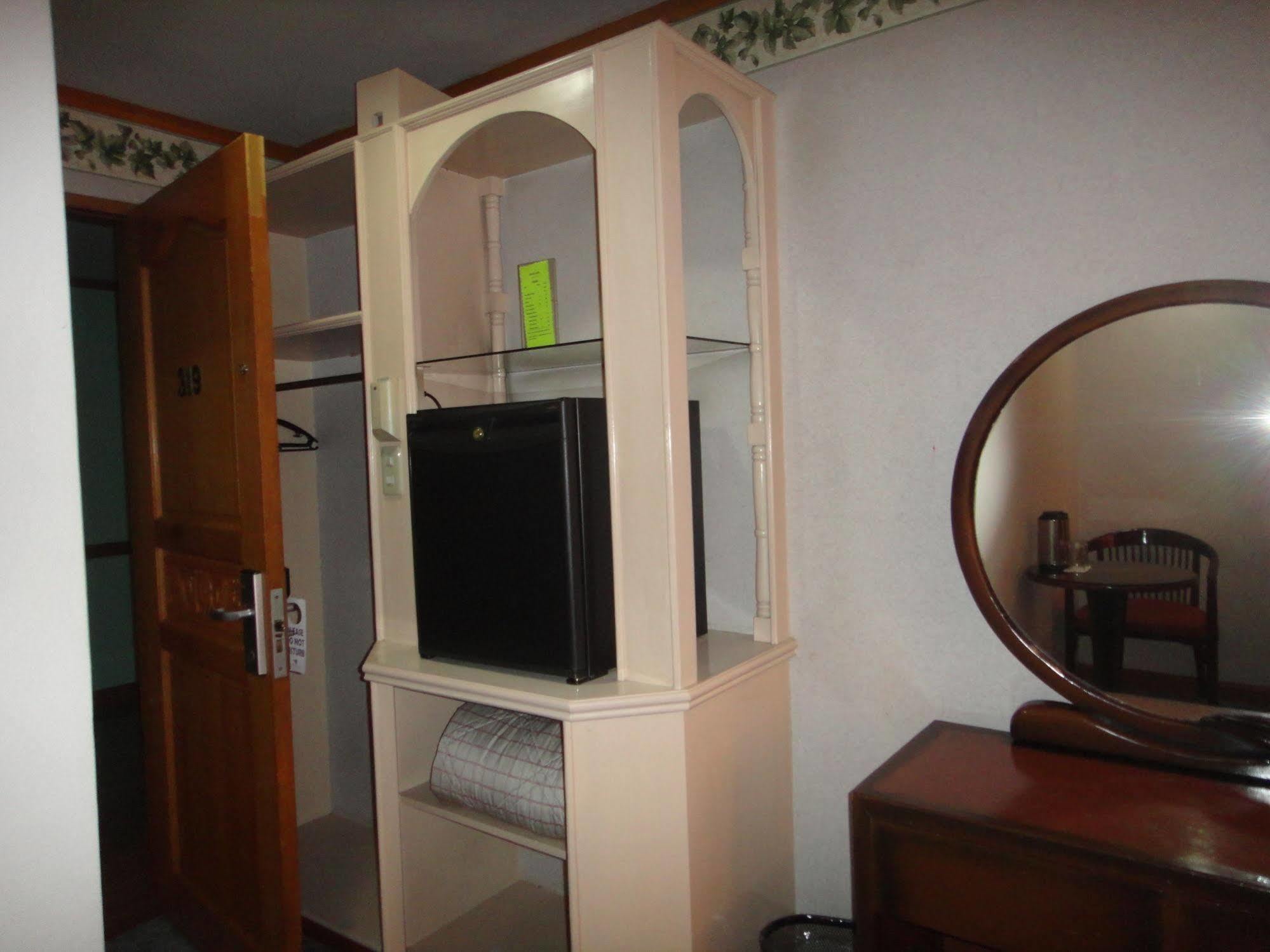 Holiday Plaza Hotel Cebu Luaran gambar